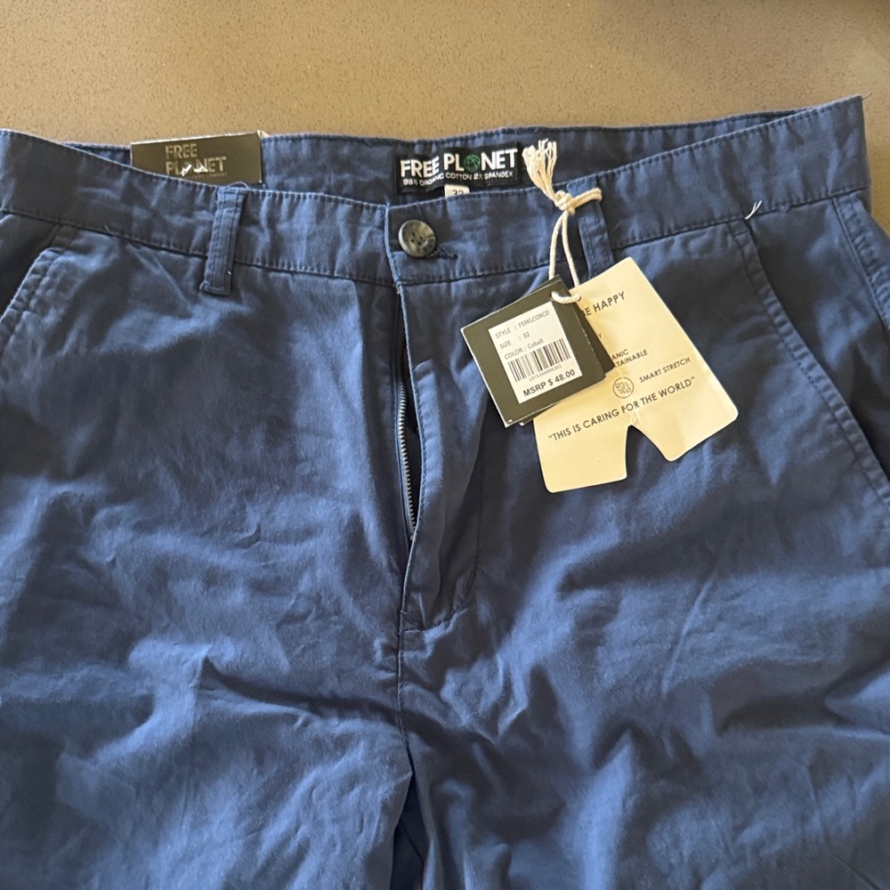 Free Planet Men's Navy Chino shorts NWT  8 inch inseam organic cotton